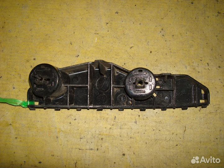 Крепление бампера Nissan Sylphy TB17 (Переднее Левое)