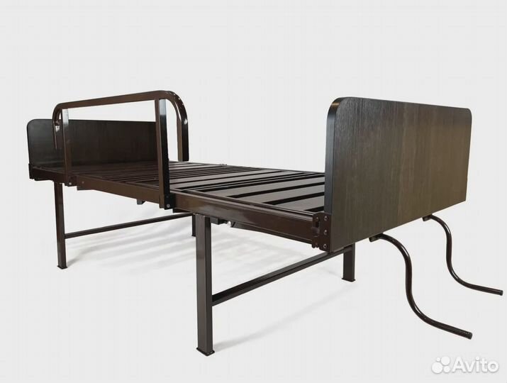 Медицинская кровать железная для лежачих больных