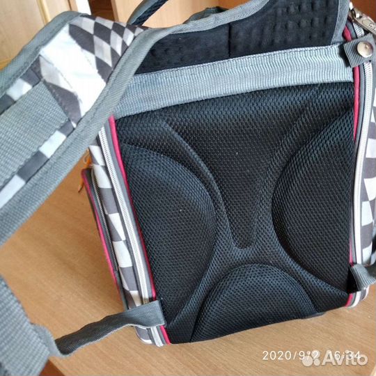 Рюкзак-школьный