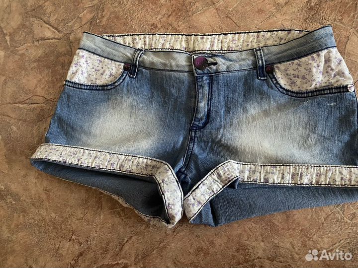 Шорты женские