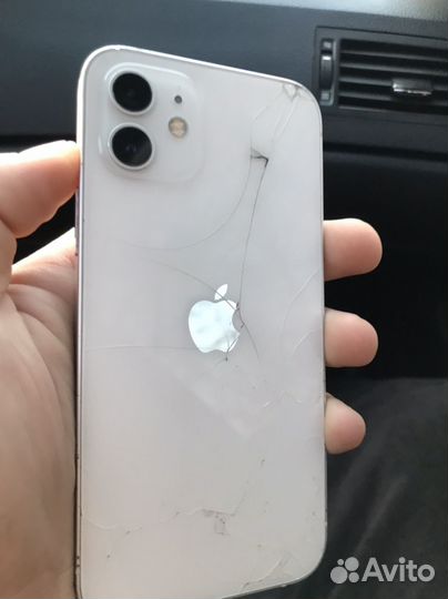 iPhone 12, 64 ГБ