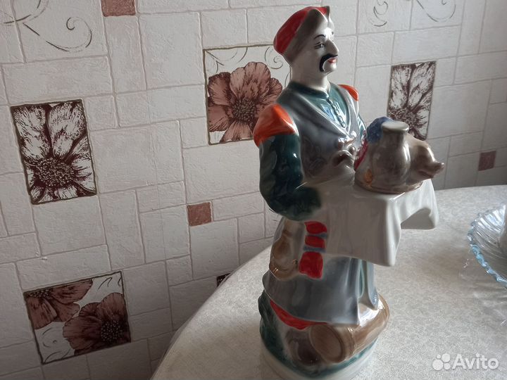 Штоф статуэтка