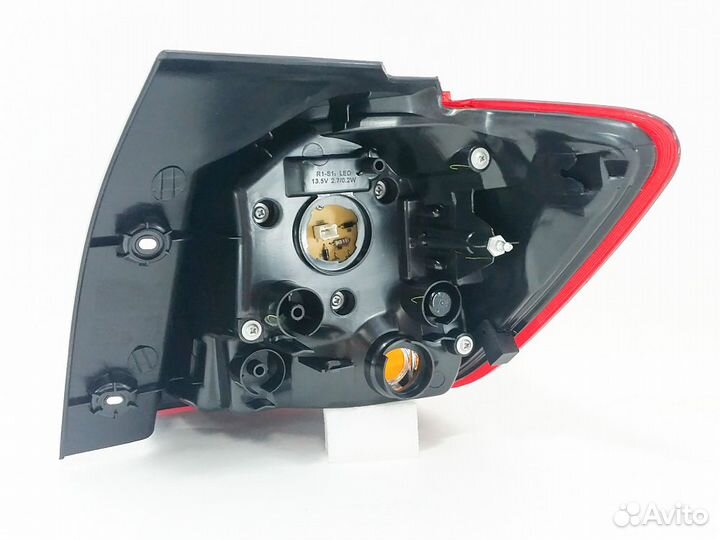 Фонарь левый задний в крыло Mitsubishi ASX