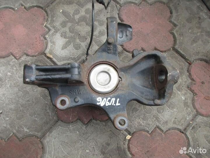 Кулак поворотный передний левый w906 Sprinter 6