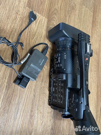 Видеокамера panasonic AG-hmc154er