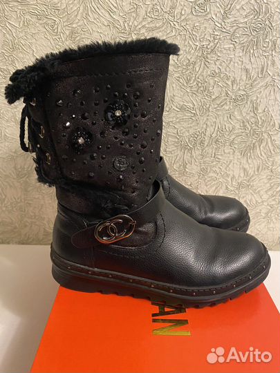 Ботинки на девочку