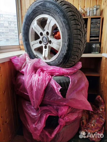 Toyo Observe G3-Ice 235/70 R16