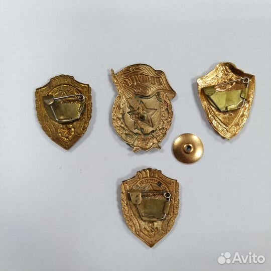 Отличники, гвардия са СССР одним лотом