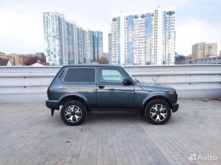 LADA 4x4 (Нива) 1.7 МТ, 2019, 32 000 км