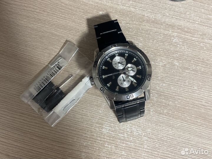 Наручные часы festina