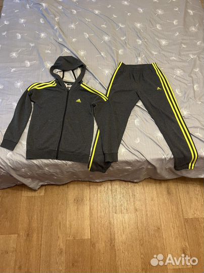 Спортивный костюм для мальчика 140