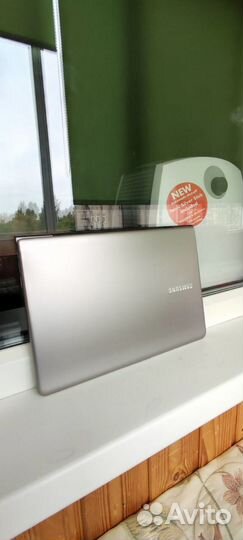 Ноутбук Samsung np530