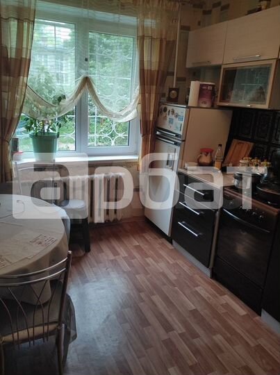 2-к. квартира, 53 м², 1/9 эт.