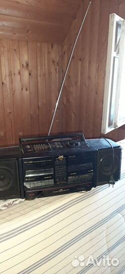 Кассетный магнитофон JVC