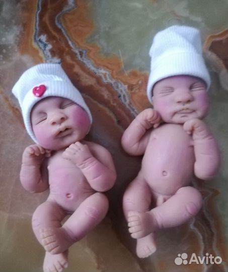 Маленькие куколки, Франция