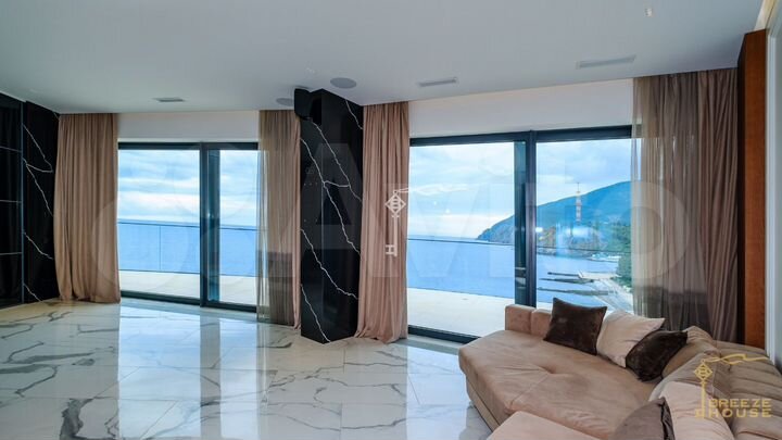 2-к. апартаменты, 159 м², 8/9 эт.