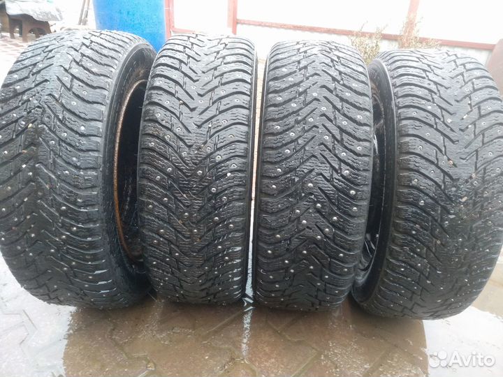 Nokian Tyres Hakkapeliitta 8 195/60 R15