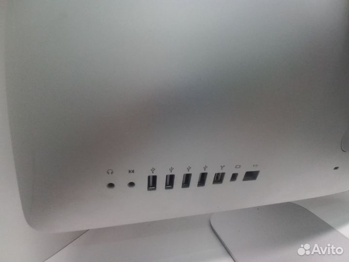 Моноблок Apple iMac 21.5 MID 2010