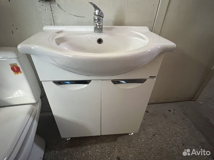 Раковина с тумбой бу