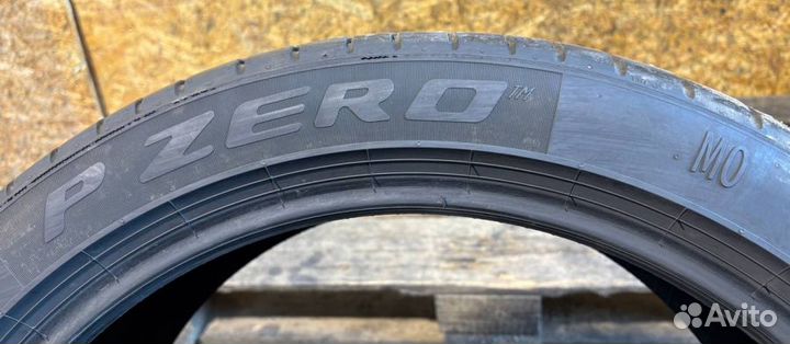 Pirelli P Zero 235/45 R20