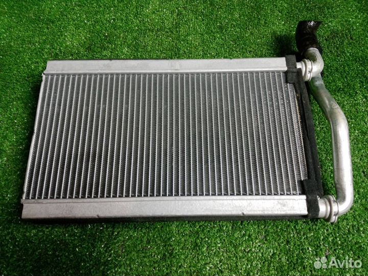 Радиатор печки Mitsubishi Pajero 3 V75W 6G74