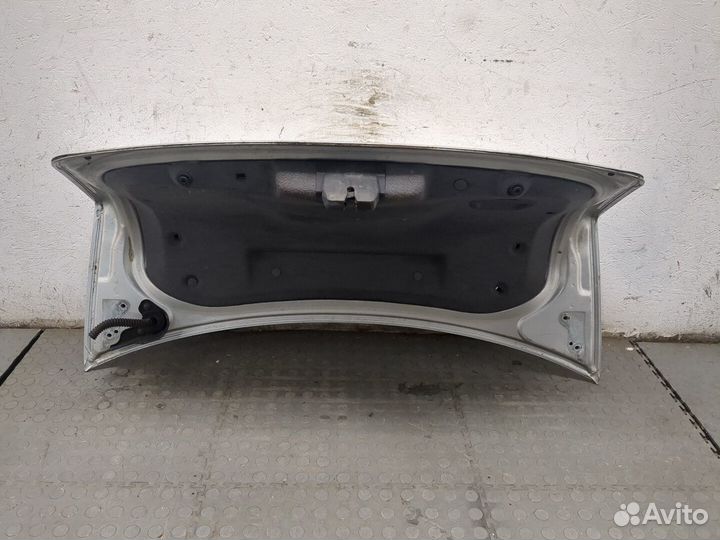 Крышка багажника Volvo S40 2004, 2004