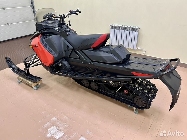 BRP SKI-DOO Renegade MXZ TNT 600 R