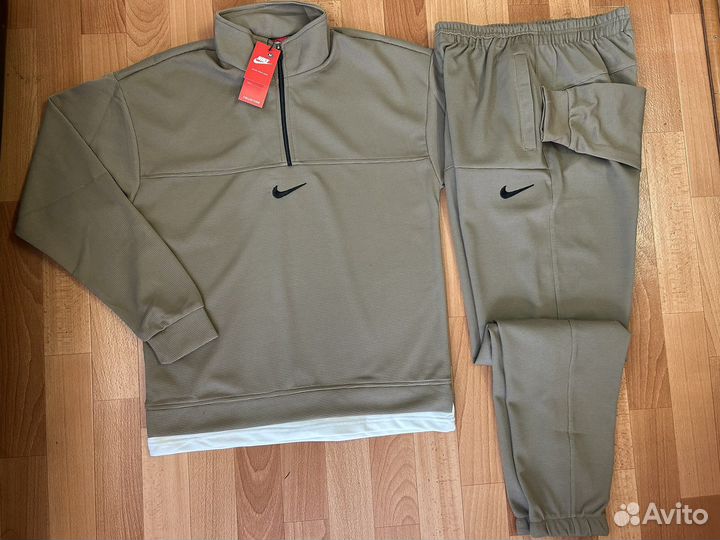 Спортивный костюм мужской nike