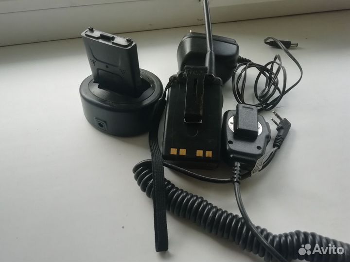 Носимая радиостанция Ajetrays AJ-450