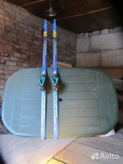 Лыжные ботинки 