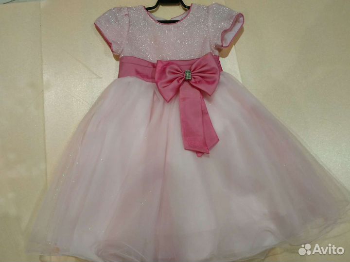Нарядное платье для девочки 5-6 лет