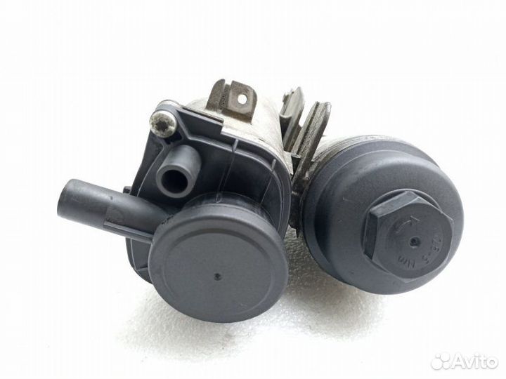 Корпус масляного фильтра Volvo Xc70 3 2.4 D5244T4