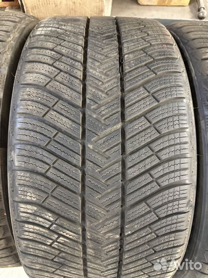 Michelin Pilot Alpin 235/40 R19 и 265/40 R19 92V