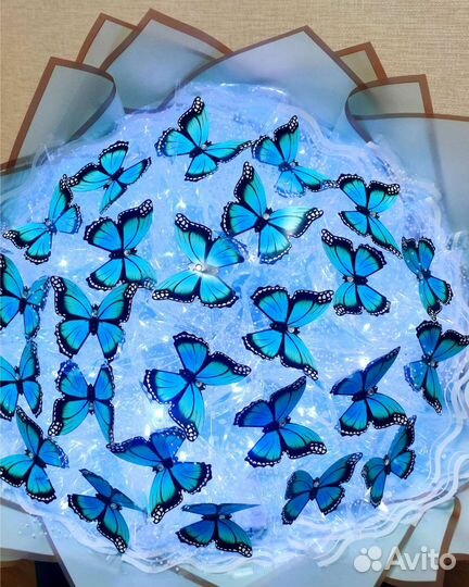 Букет с бабочками светящийся