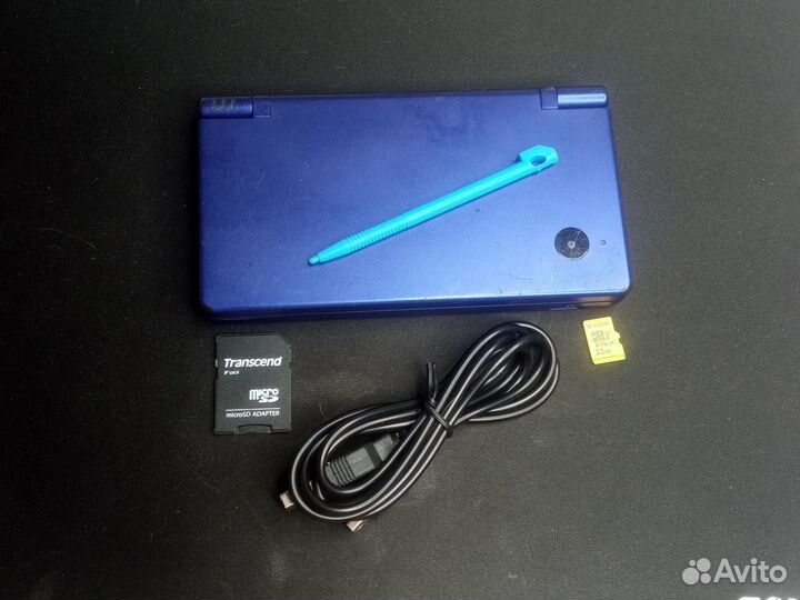 Nintendo DSi 32GB прошитая