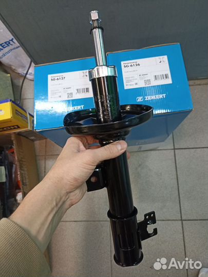 Амортизатор задний Suzuki Liana