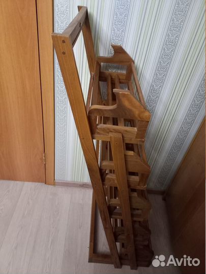 Подставка фирмы guizu для CD и видео дисков