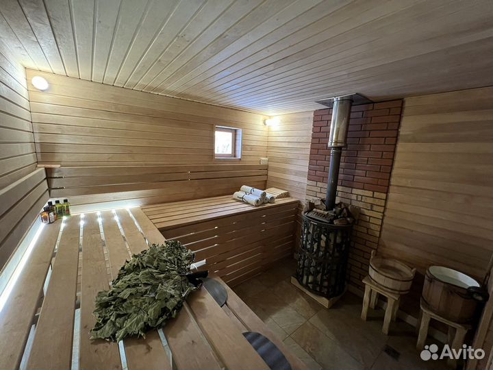 Русская баня на дровах с купелями и мангалом