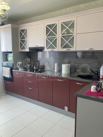 3-к. квартира, 79,8 м², 10/10 эт.