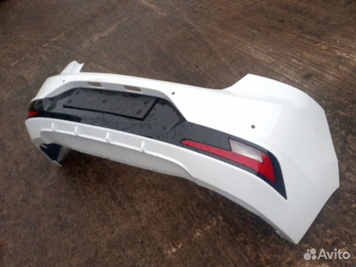 Бампер задний Hyundai Elantra