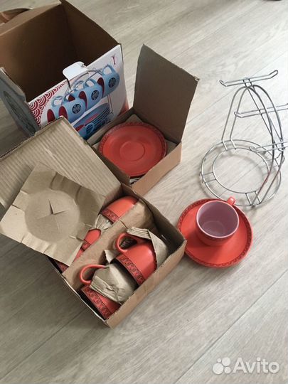 Сервиз чайный красный 6шт