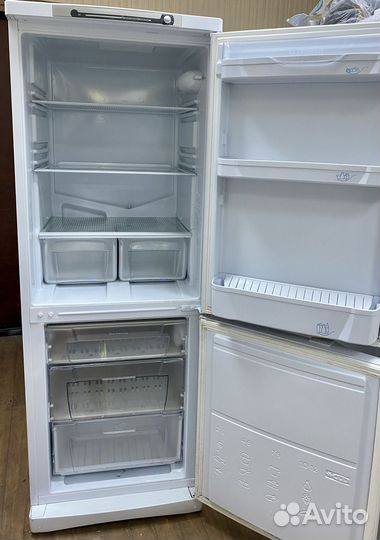 Холодильник Indesit