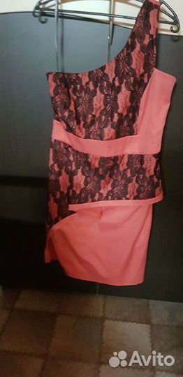 Платье праздничное