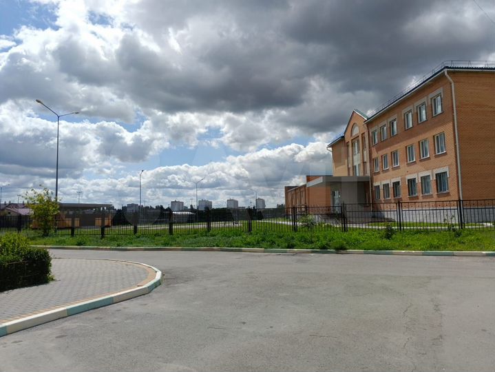 2-к. квартира, 62 м², 8/10 эт.