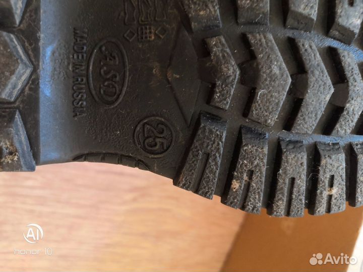 Резиновые сапоги