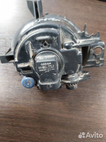 Фара противотуманная передняя левая Volkswagen