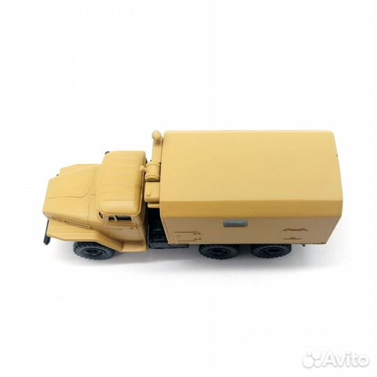 Модель herpa 744324 ural Koffer 