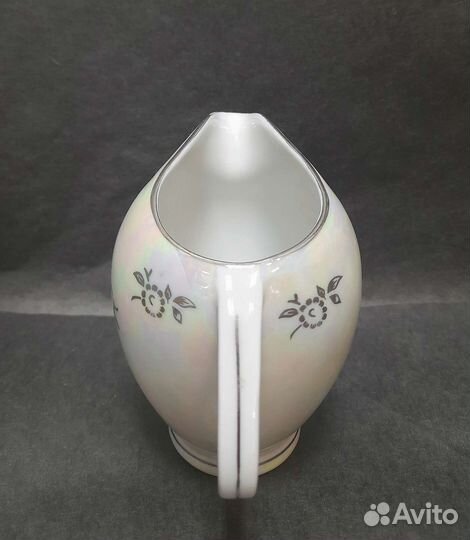 Антикварный фарфоровый молочник, Германия