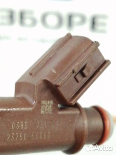 Форсунка Toyota Land Cruiser 200 2UZ-FE 2008