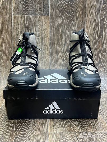 New Кроссовки зимние натуральные мужские Adidas